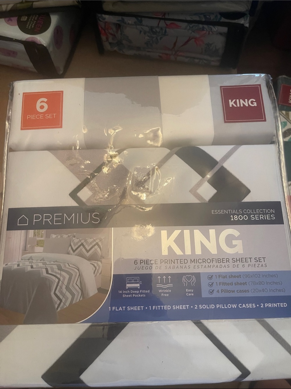 Premium King Microfiber Sheet Set - White and Gray Geometric